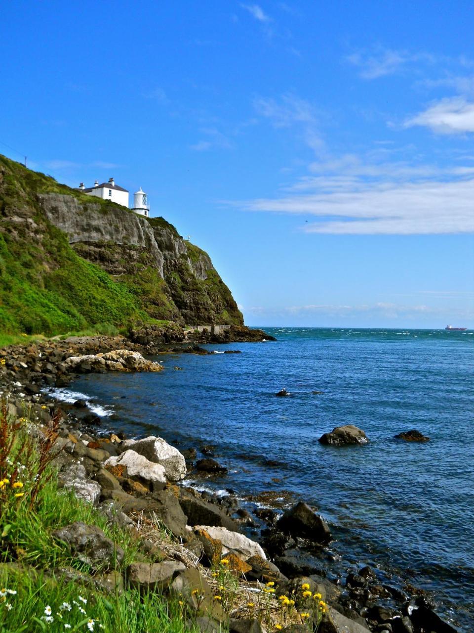 Blackhead Lighkeeper'S Houses, Antrim Whitehead Экстерьер фото
